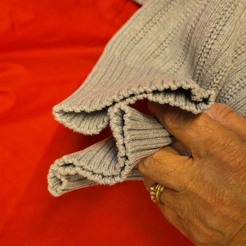 Button down sweater - Picture 4 of 6